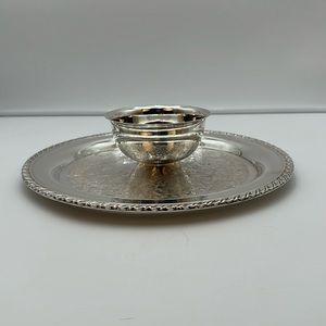 Vintage Oneida USA Silver Plated One Piece Chip & Dip Serving Platter